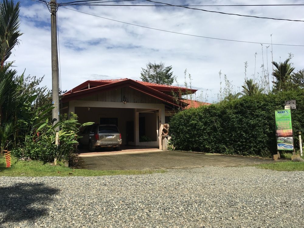 Many'S House Hotel Ballena Esterno foto